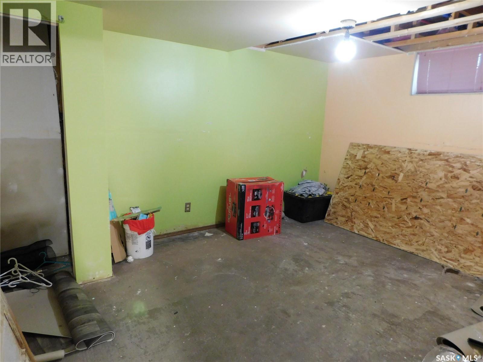 40 Edouard Beaupre Street, Willow Bunch, Saskatchewan  S0H 4K0 - Photo 27 - SK044430
