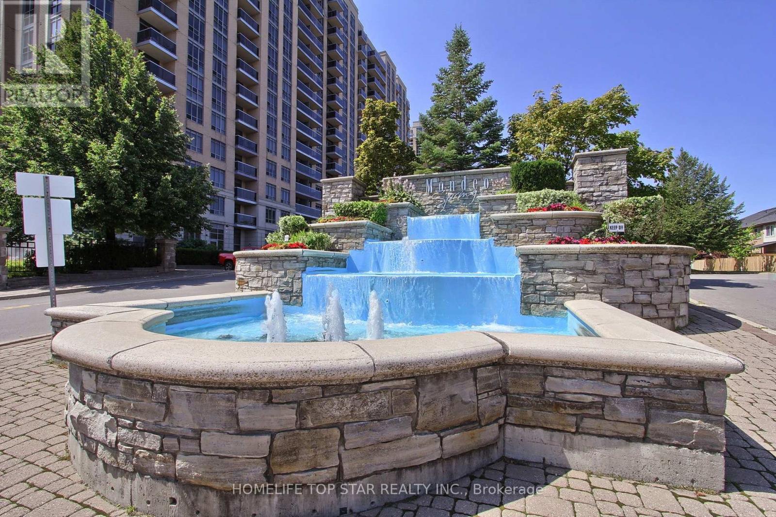 1323 - 18 Mondeo Drive, Toronto, Ontario  M1P 5C8 - Photo 3 - E13640326