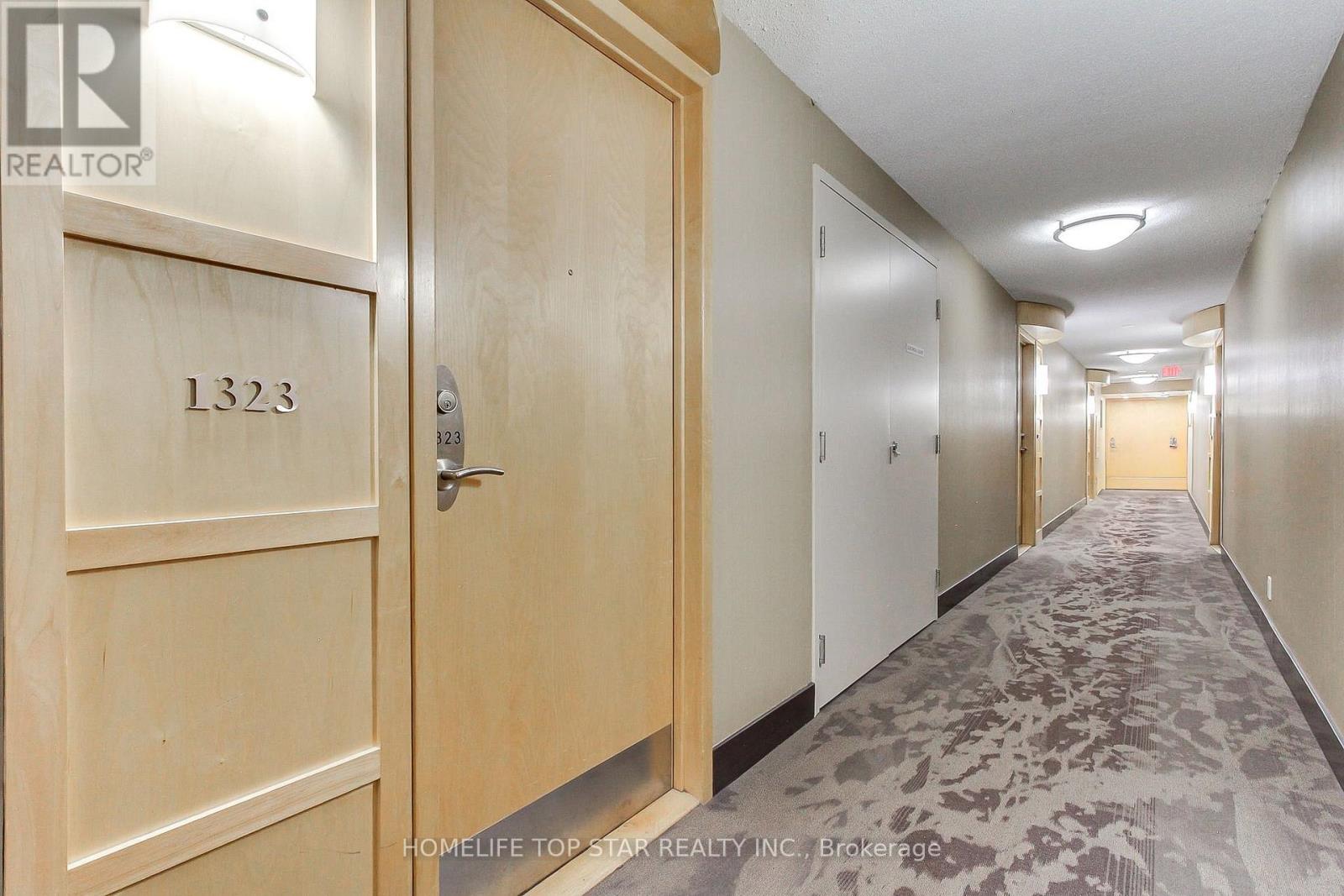 1323 - 18 Mondeo Drive, Toronto, Ontario  M1P 5C8 - Photo 5 - E13640326