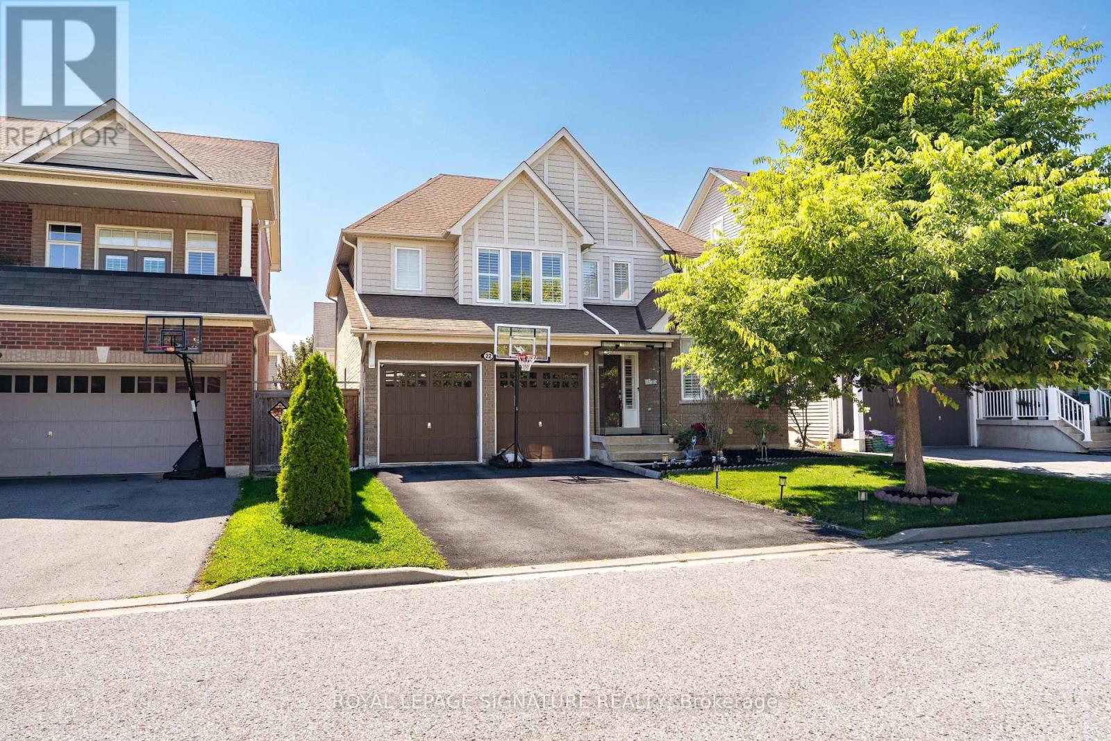 22 Northcastle Crescent, Whitby, Ontario  L1M 0H8 - Photo 2 - E13640374