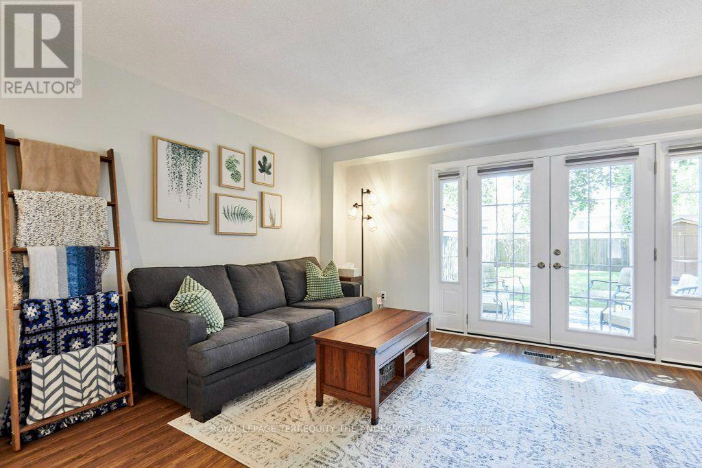 831 GENTRY CRESCENT, Oshawa, Ontario