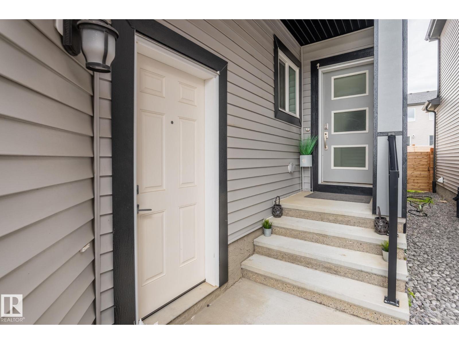 3523 5a Av Sw, Edmonton, Alberta  T6X 2W7 - Photo 4 - E4502186