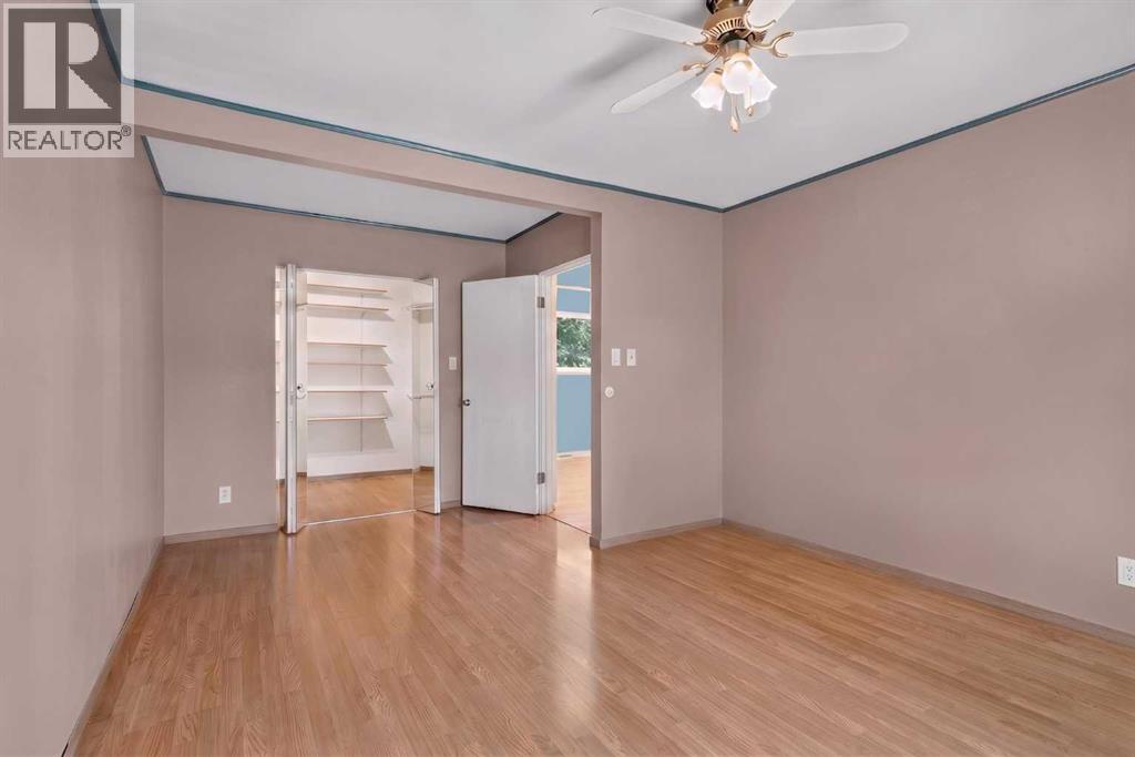36 Hazelwood Crescent SW, Calgary, Alberta  T2V 3B9 - Photo 19 - A2324583