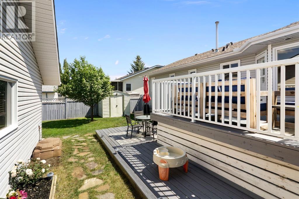 34 West Mcmanus Road, Cochrane, Alberta  T4C 1L8 - Photo 32 - A2329442