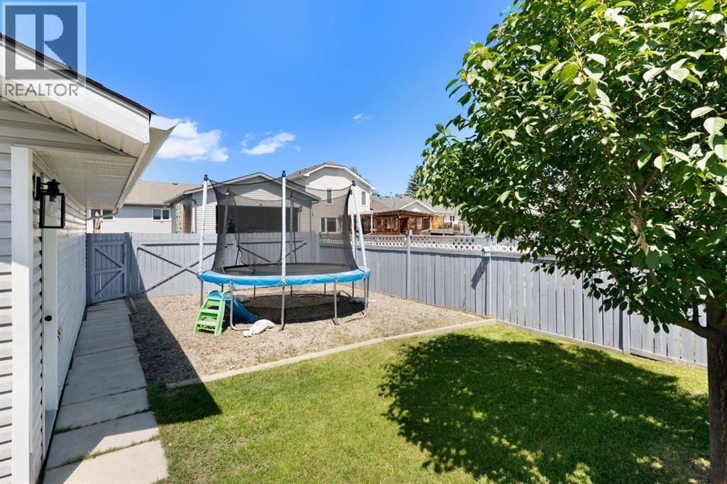 34 West Mcmanus Road, Cochrane, Alberta  T4C 1L8 - Photo 31 - A2329442