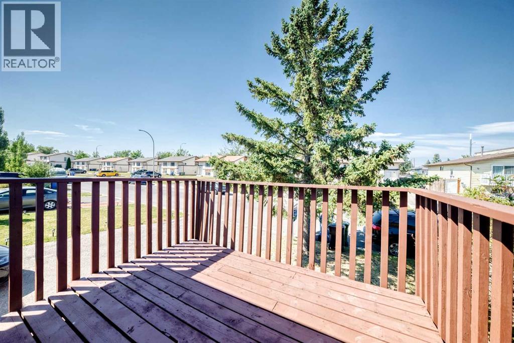 74 Fonda Drive SE, Calgary, Alberta  T2A 6E6 - Photo 7 - A2333367