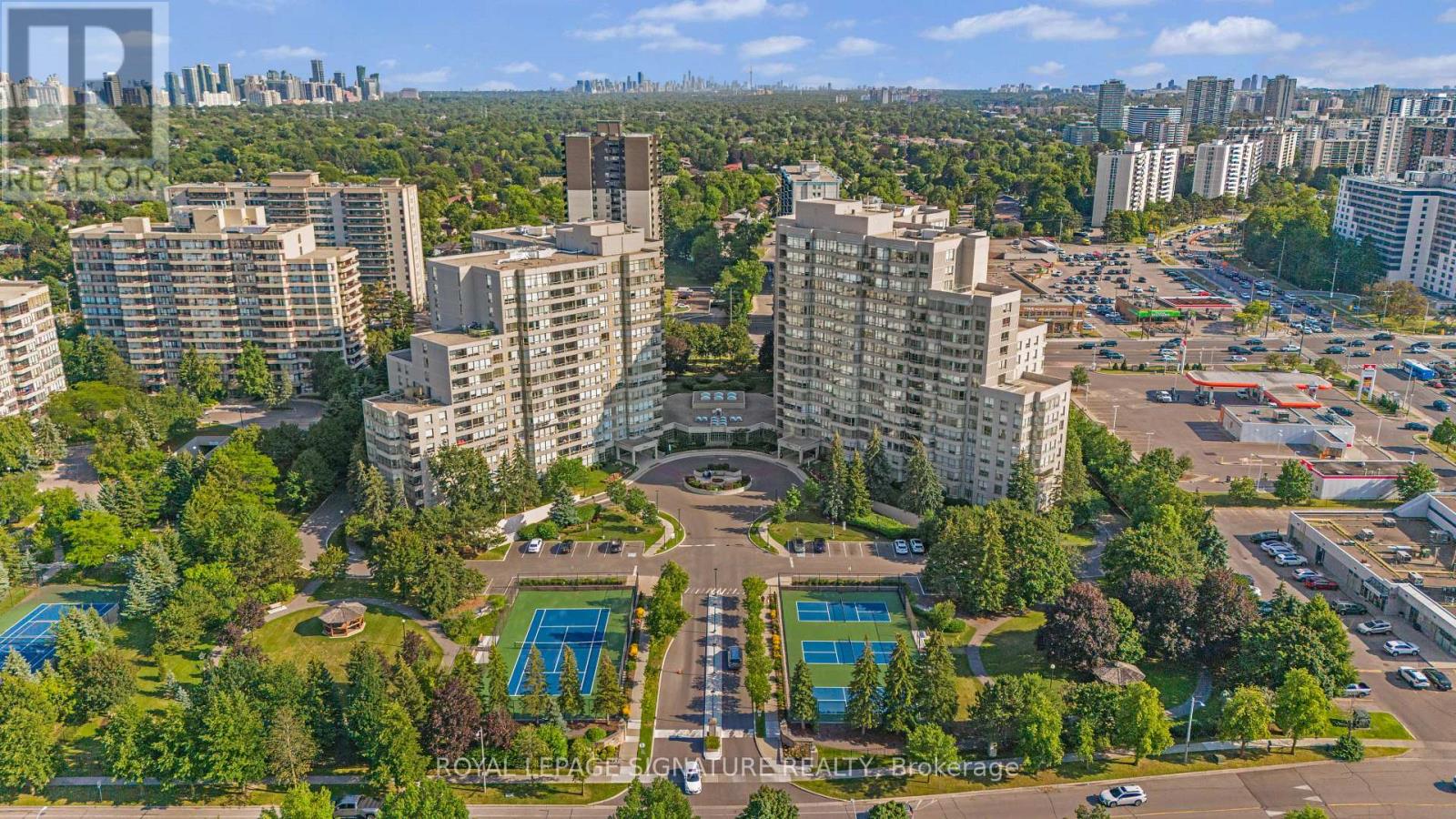 1410 - 11 TOWNSGATE DRIVE, Vaughan, Ontario