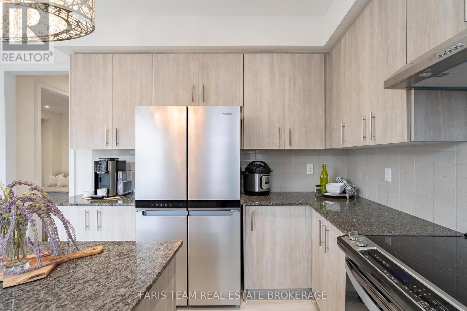 1352 Blackmore Street, Innisfil, Ontario  L9S 0P2 - Photo 8 - N13640288