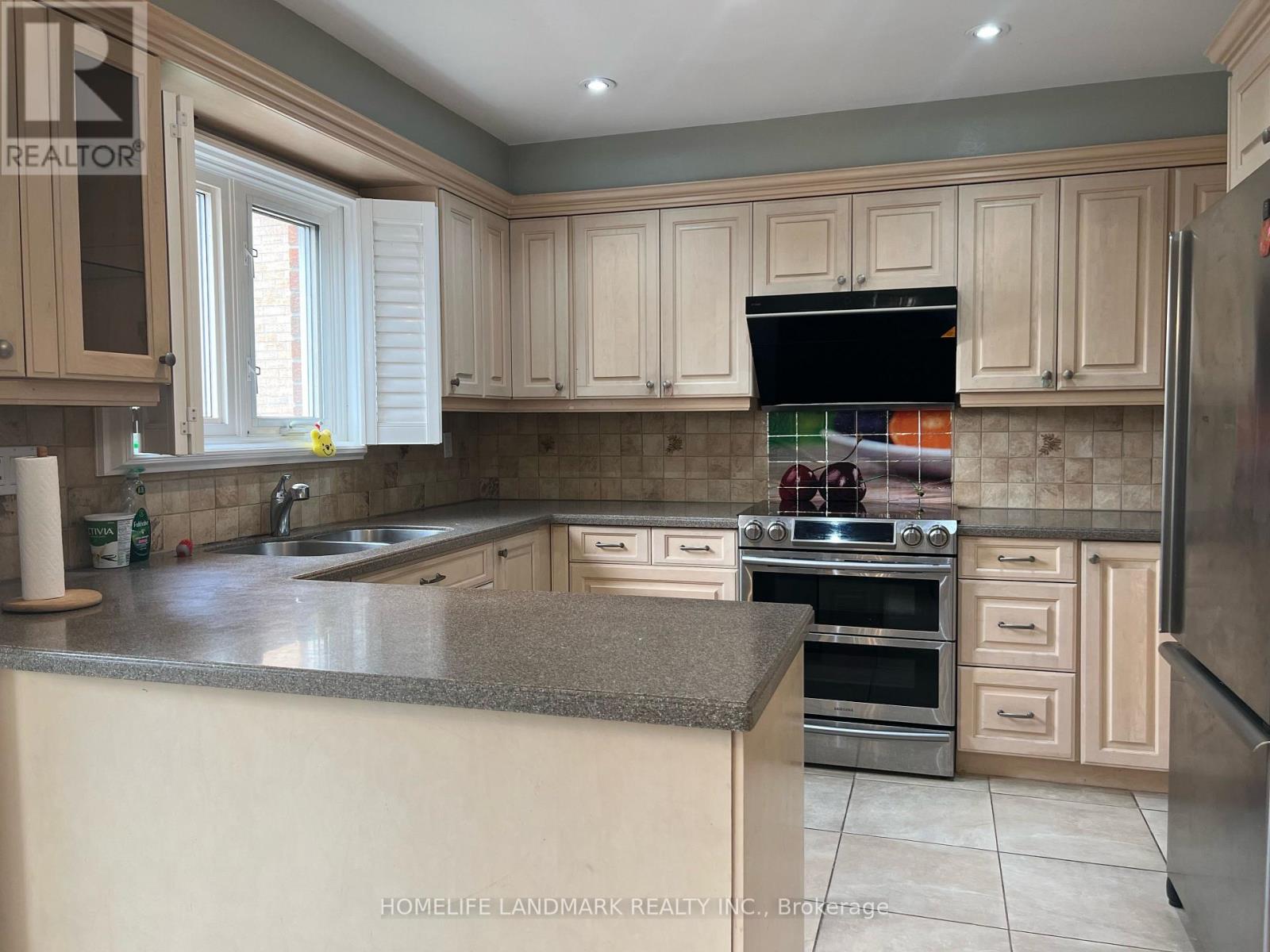 17 Cygnus Drive, Richmond Hill (Observatory), Ontario  L4C 8P4 - Photo 8 - N13640348