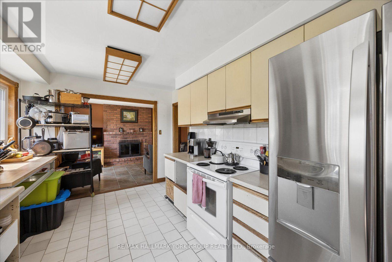 458 Chester Avenue, Newmarket, Ontario  L3Y 6R7 - Photo 11 - N13640434