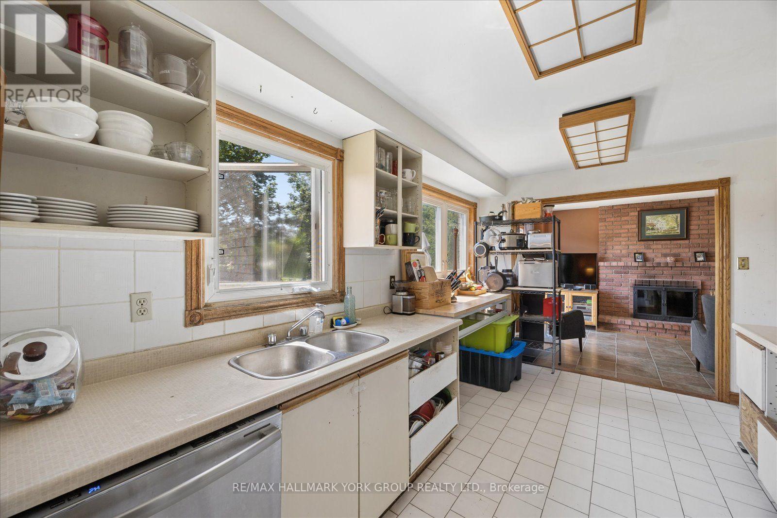 458 Chester Avenue, Newmarket, Ontario  L3Y 6R7 - Photo 12 - N13640434