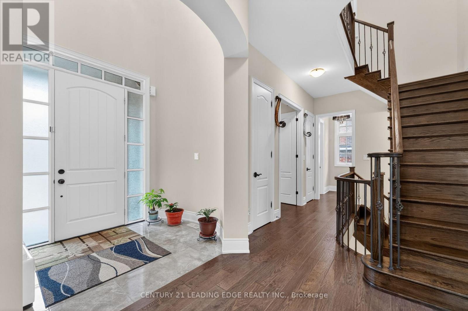 33 Stollery Pond Crescent, Markham (Devil's Elbow), Ontario  L6C 1K4 - Photo 8 - N13640484