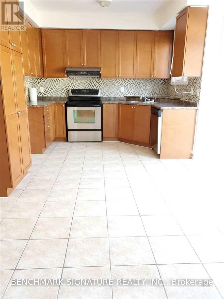 267 Hammersly Boulevard, Markham, Ontario L6E 2E3 - Photo 2 - N13640490