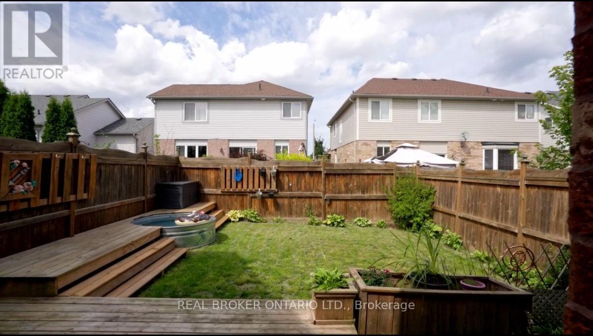 176 Thrushwood Drive, Barrie, Ontario L4N 0Z1 - Photo 13 - S13640432