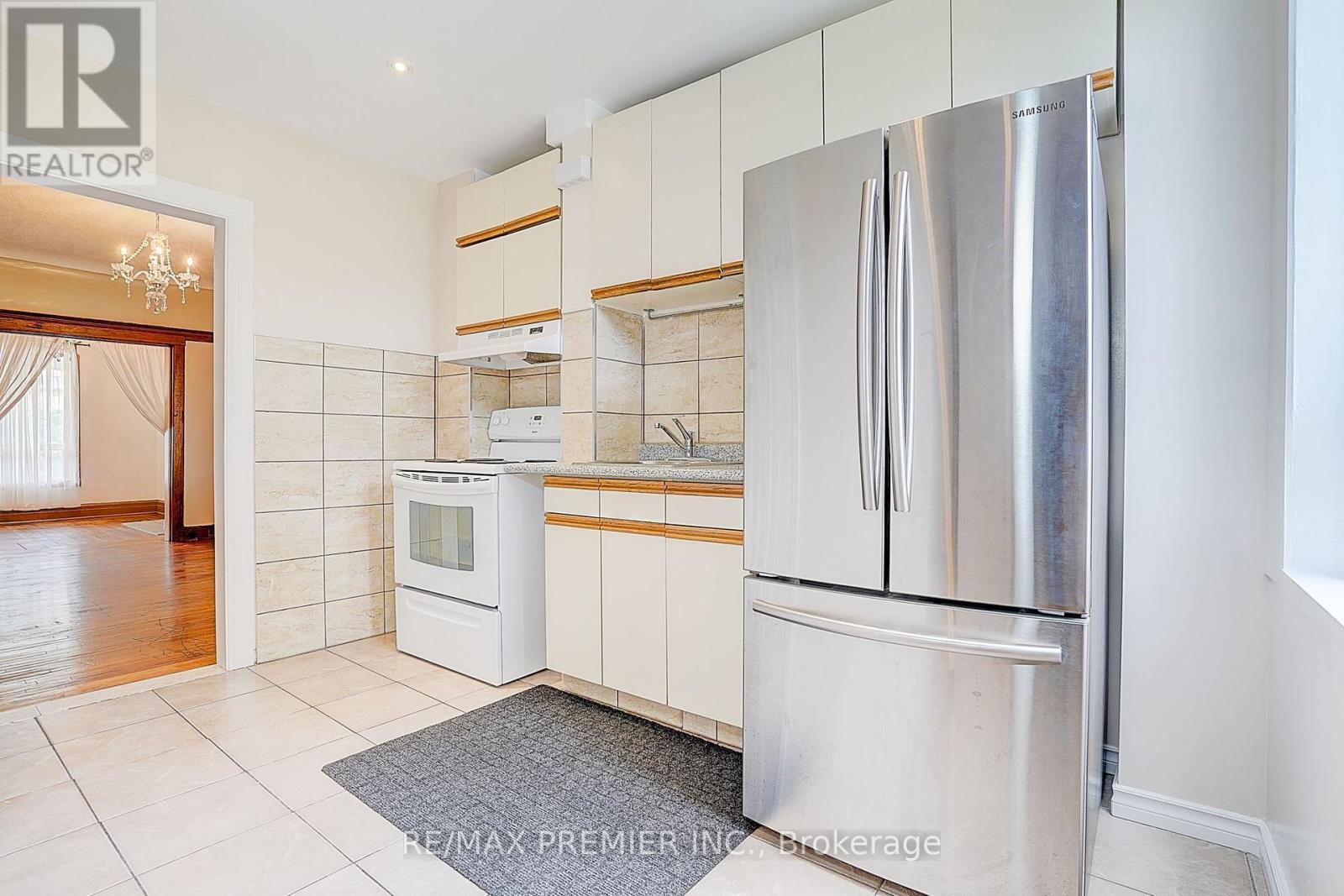 72 Symington Avenue, Toronto, Ontario  M6P 3W1 - Photo 29 - W13640242