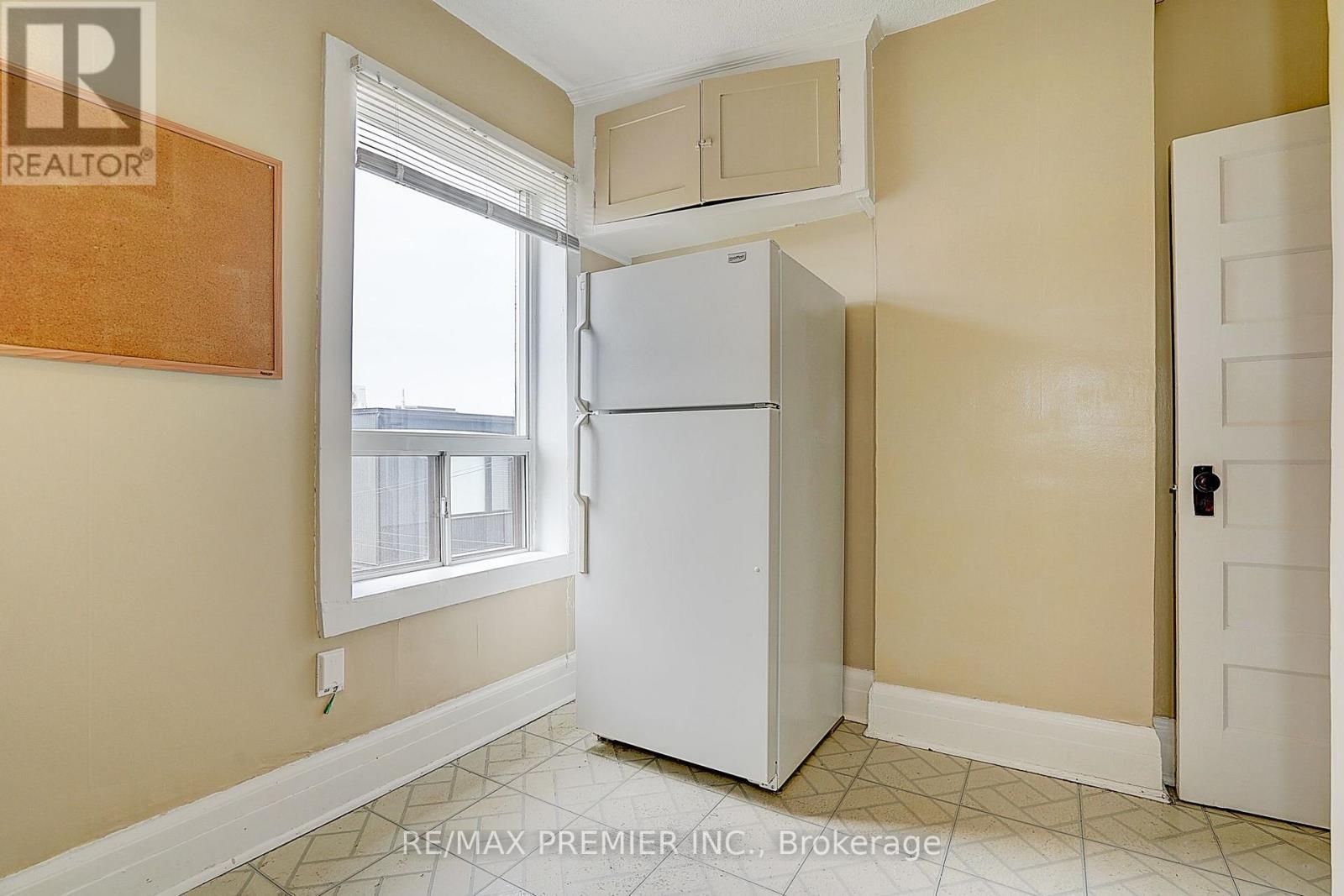 72 Symington Avenue, Toronto, Ontario  M6P 3W1 - Photo 34 - W13640242