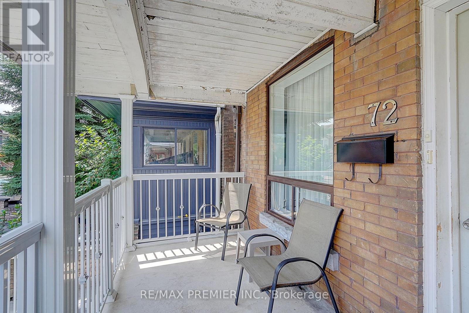 72 Symington Avenue, Toronto, Ontario  M6P 3W1 - Photo 7 - W13640242