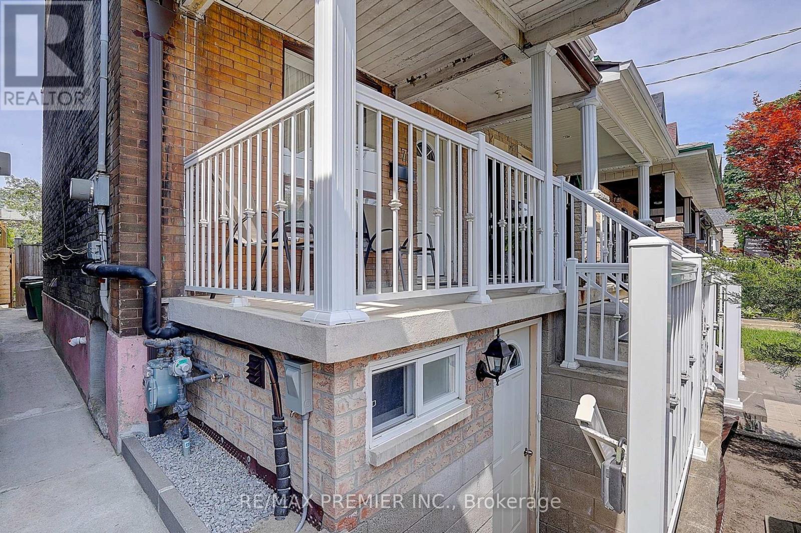 72 Symington Avenue, Toronto, Ontario  M6P 3W1 - Photo 9 - W13640242