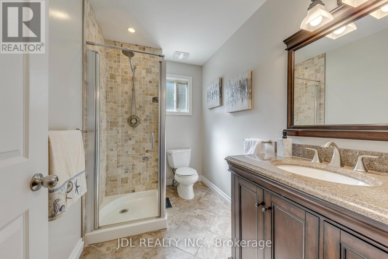 323 Warminster Drive S, Oakville, Ontario  L6L 4N1 - Photo 39 - W13640272