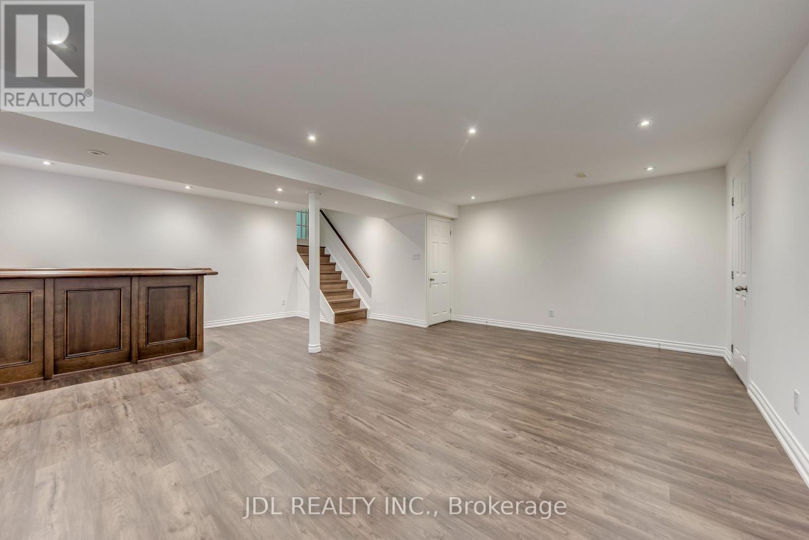 323 Warminster Drive S, Oakville, Ontario  L6L 4N1 - Photo 43 - W13640272
