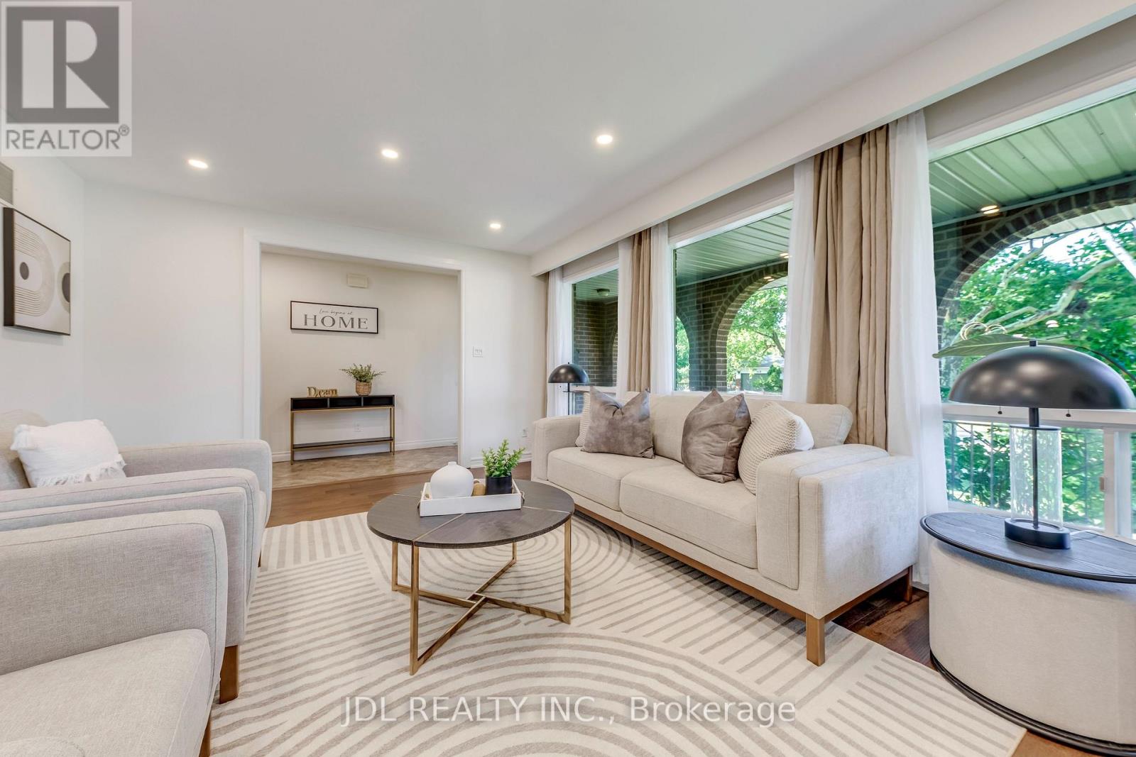 323 Warminster Drive S, Oakville, Ontario  L6L 4N1 - Photo 8 - W13640272