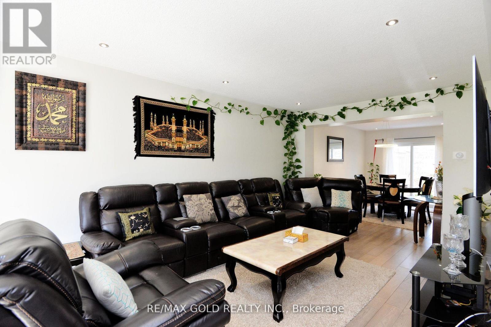 48 Garside Crescent, Brampton, Ontario  L6S 1H6 - Photo 10 - W13640318