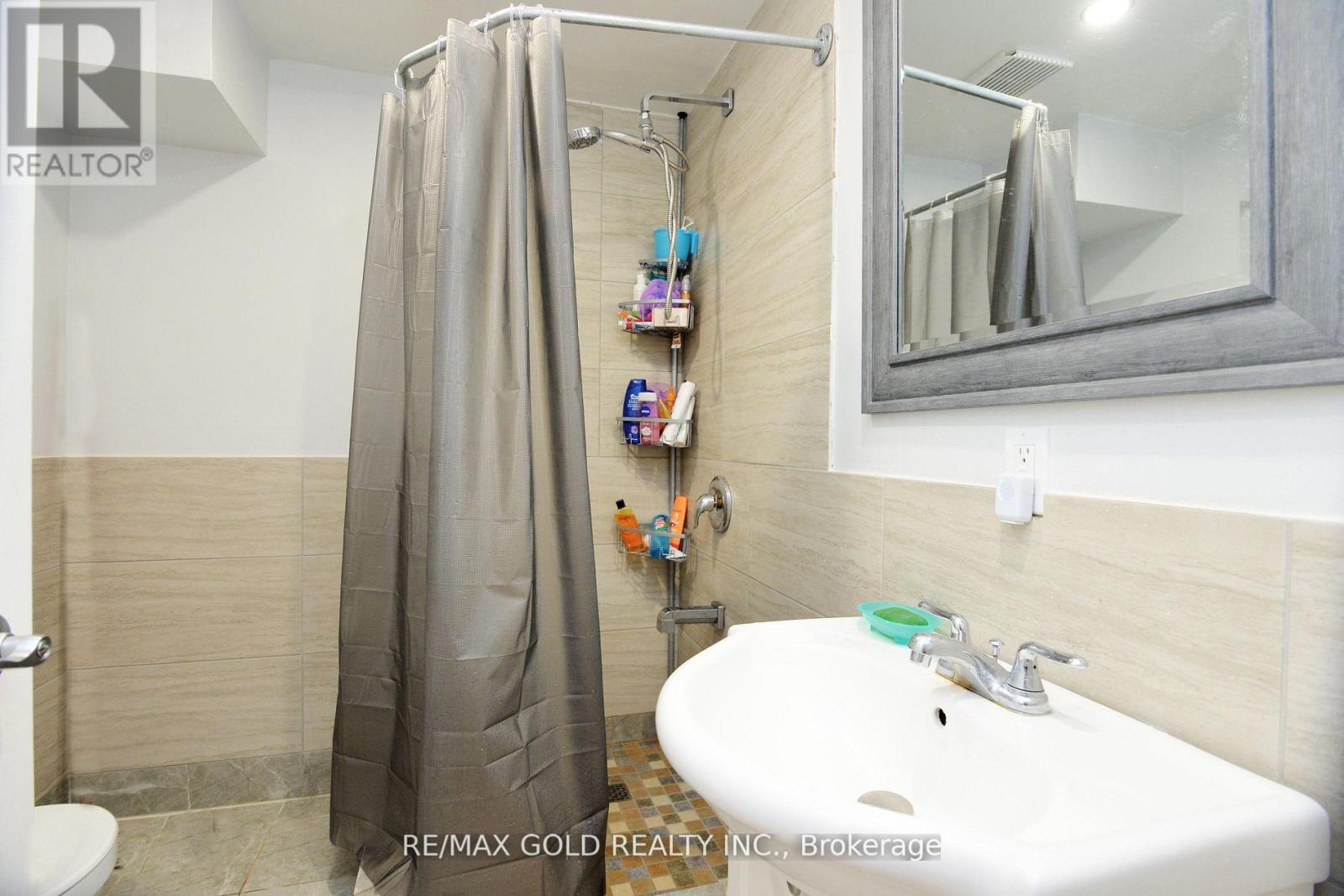 48 Garside Crescent, Brampton, Ontario  L6S 1H6 - Photo 28 - W13640318
