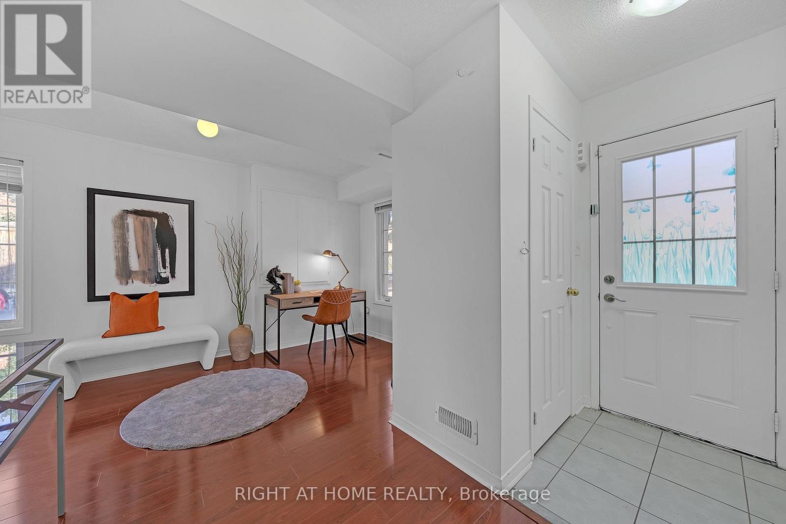 83 Odoardo Di Santo Circle, Toronto, Ontario  M3L 0E9 - Photo 2 - W13640330