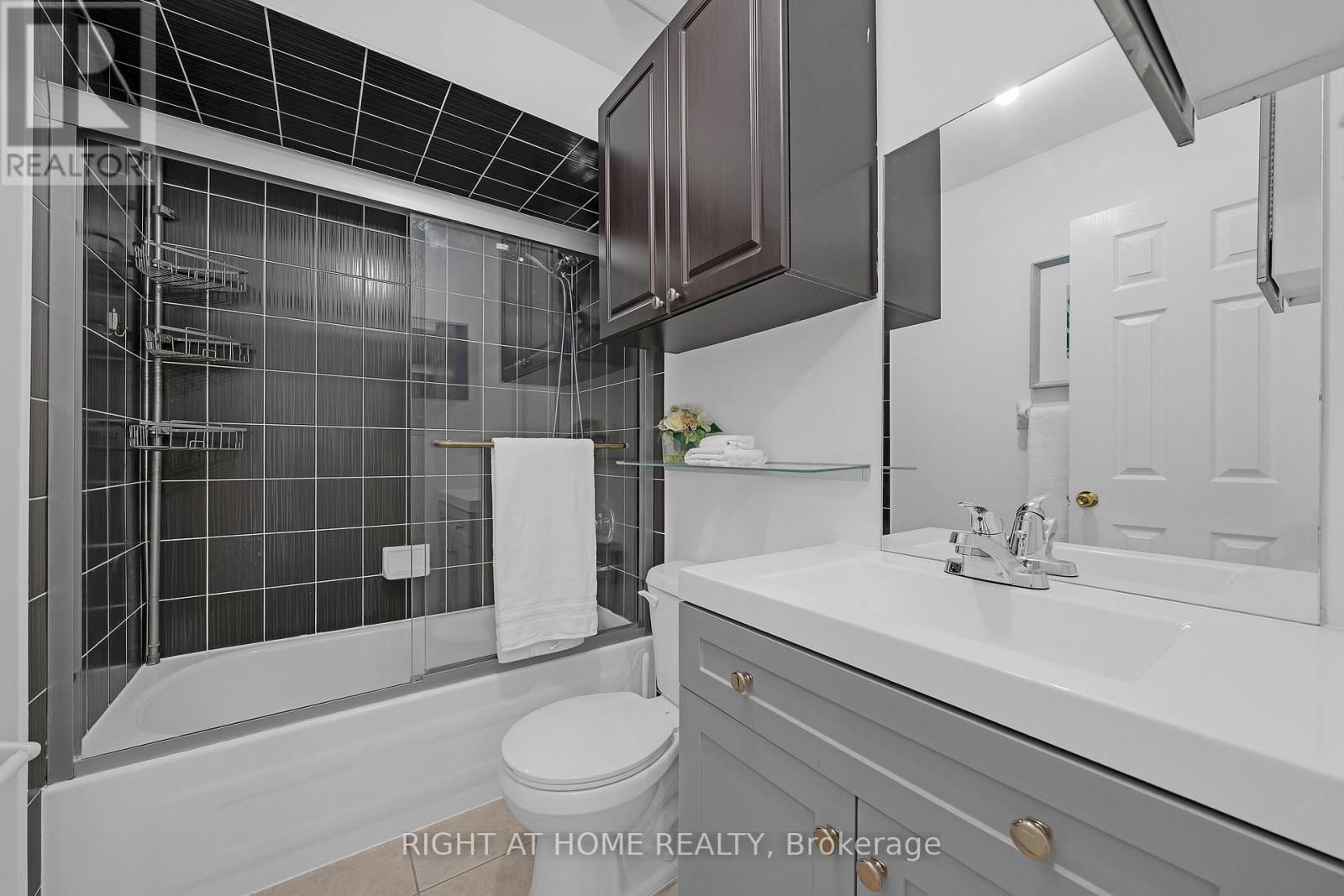 83 Odoardo Di Santo Circle, Toronto, Ontario  M3L 0E9 - Photo 29 - W13640330
