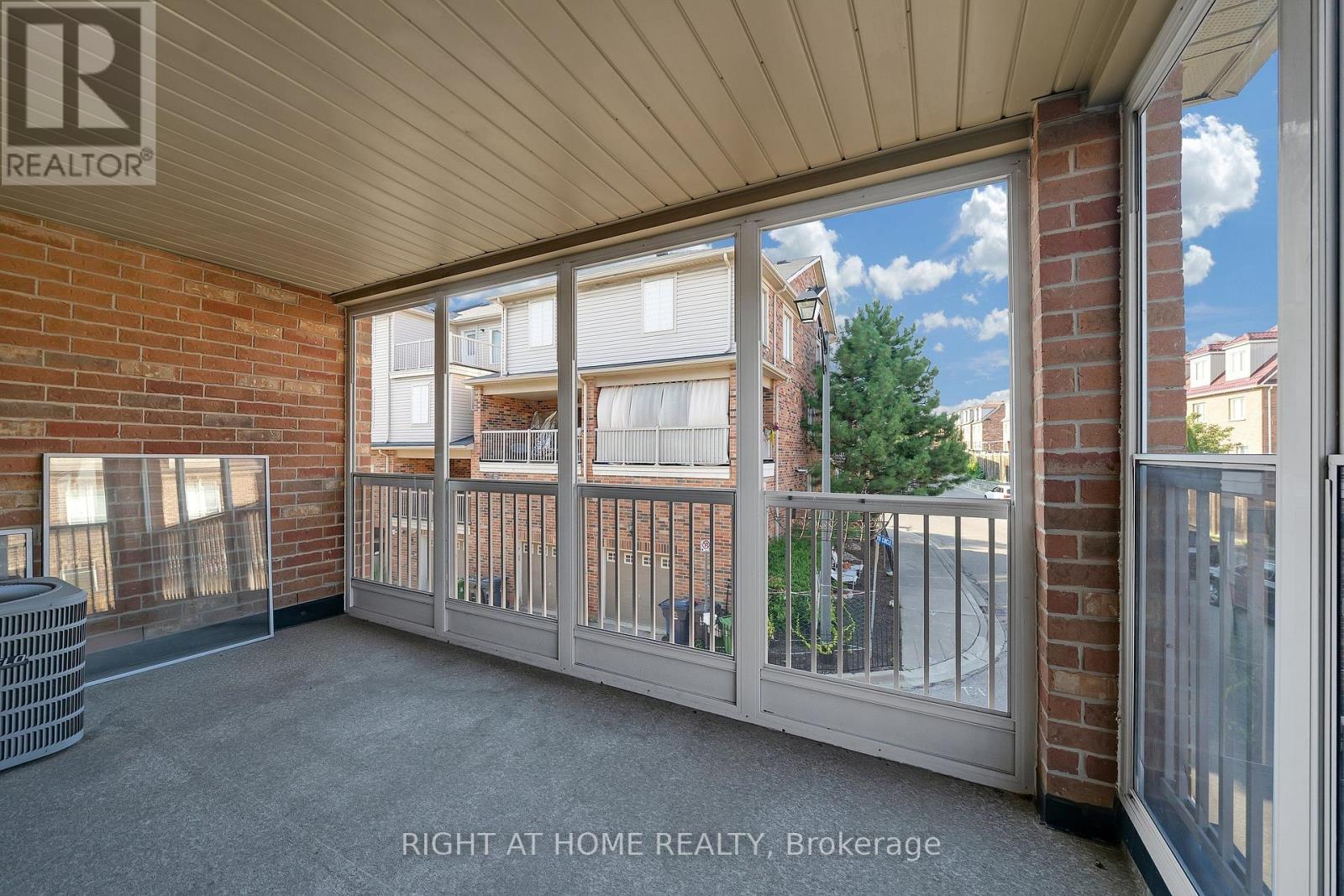 83 Odoardo Di Santo Circle, Toronto, Ontario  M3L 0E9 - Photo 30 - W13640330