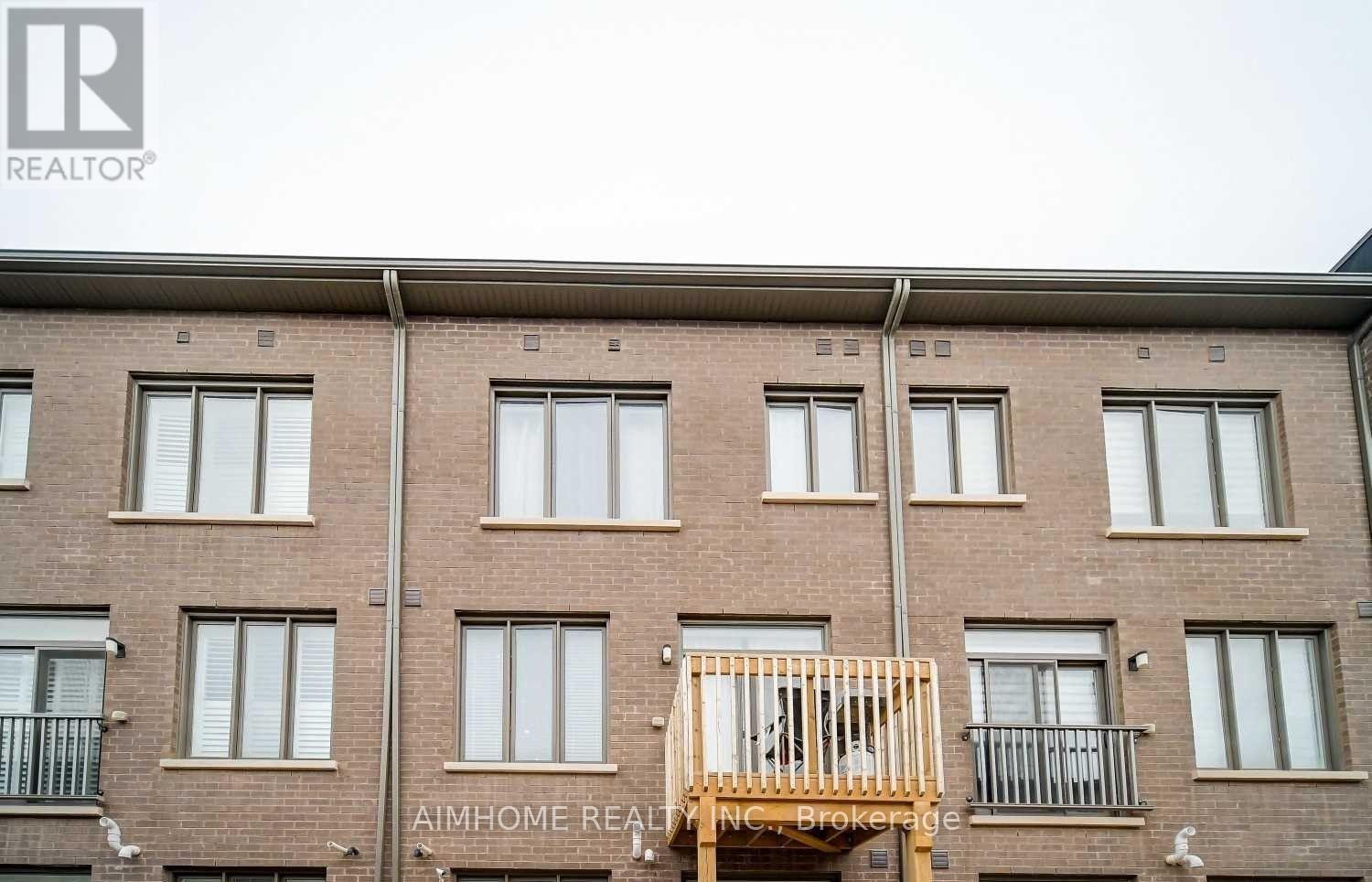 218 Wheat Boom Drive, Oakville, Ontario  L6H 0P4 - Photo 3 - W13640360