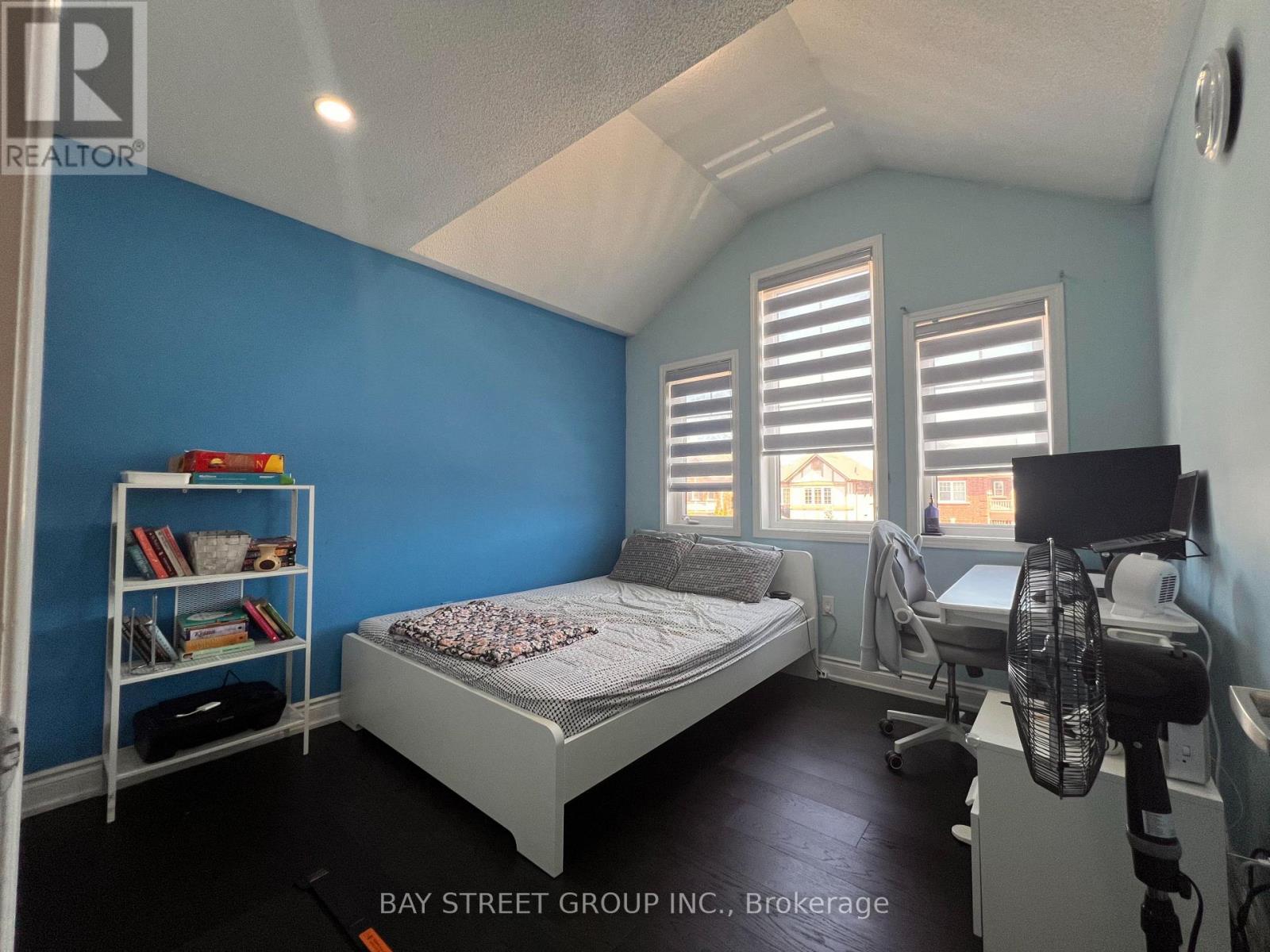 66 Robert Parkinson Drive, Brampton, Ontario  L7A 0X5 - Photo 16 - W13640454