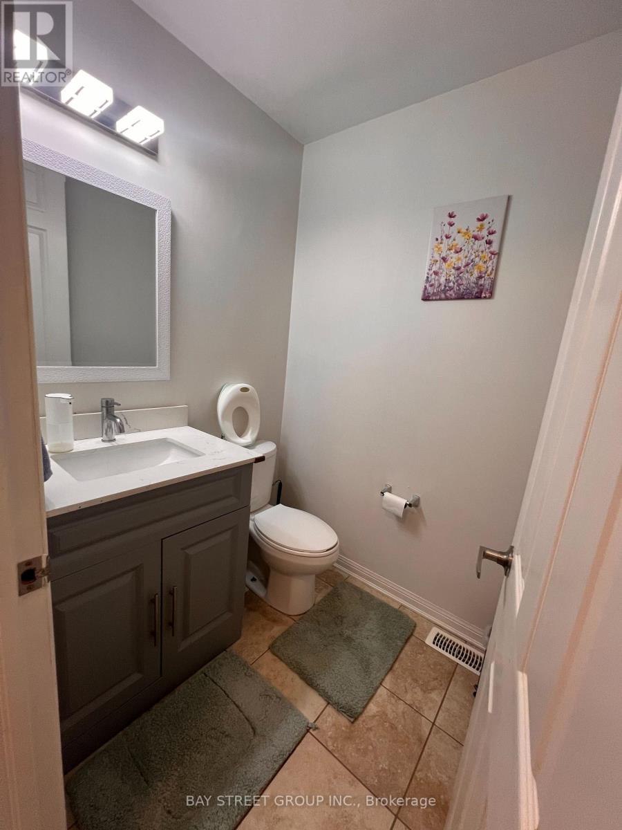 66 Robert Parkinson Drive, Brampton, Ontario  L7A 0X5 - Photo 9 - W13640454