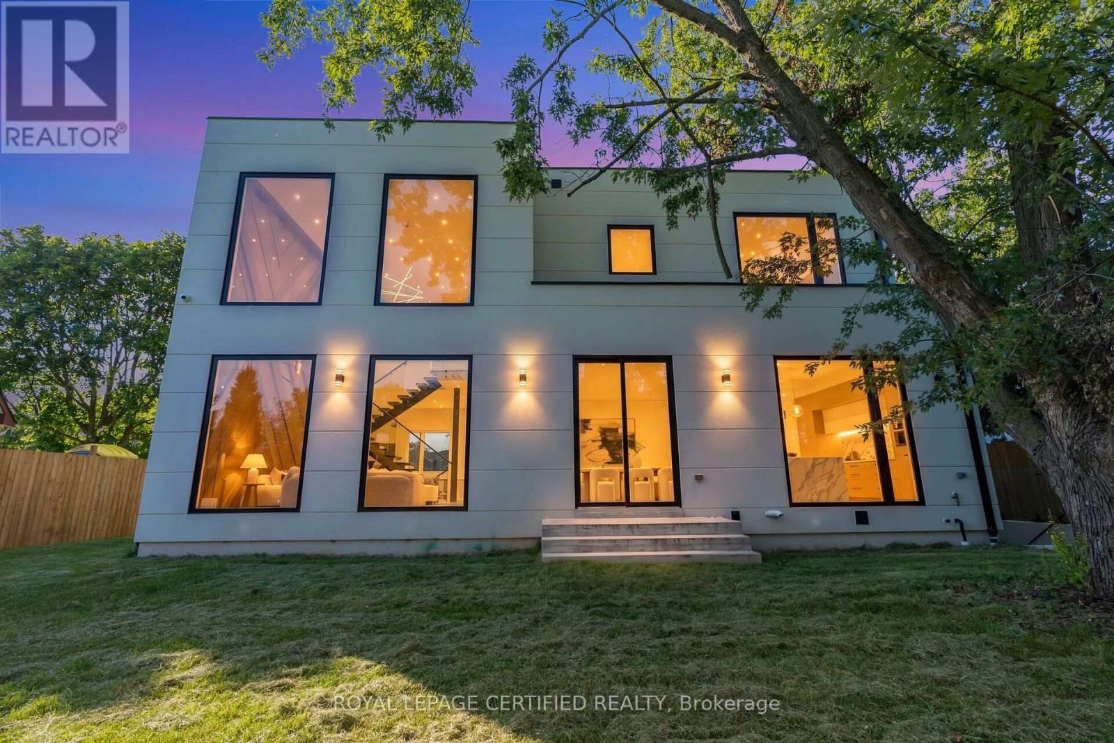 1374 Tansley Drive, Oakville, Ontario  L6L 2N4 - Photo 20 - W13640460