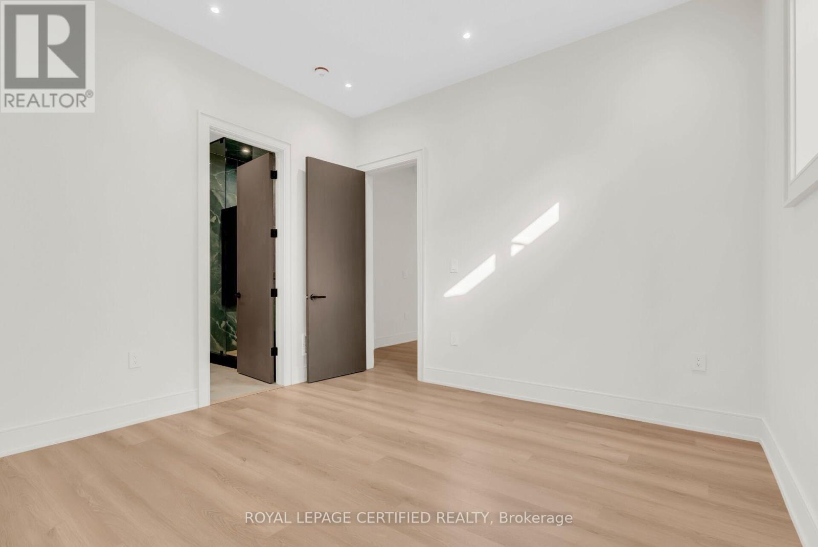 1374 Tansley Drive, Oakville, Ontario  L6L 2N4 - Photo 43 - W13640460