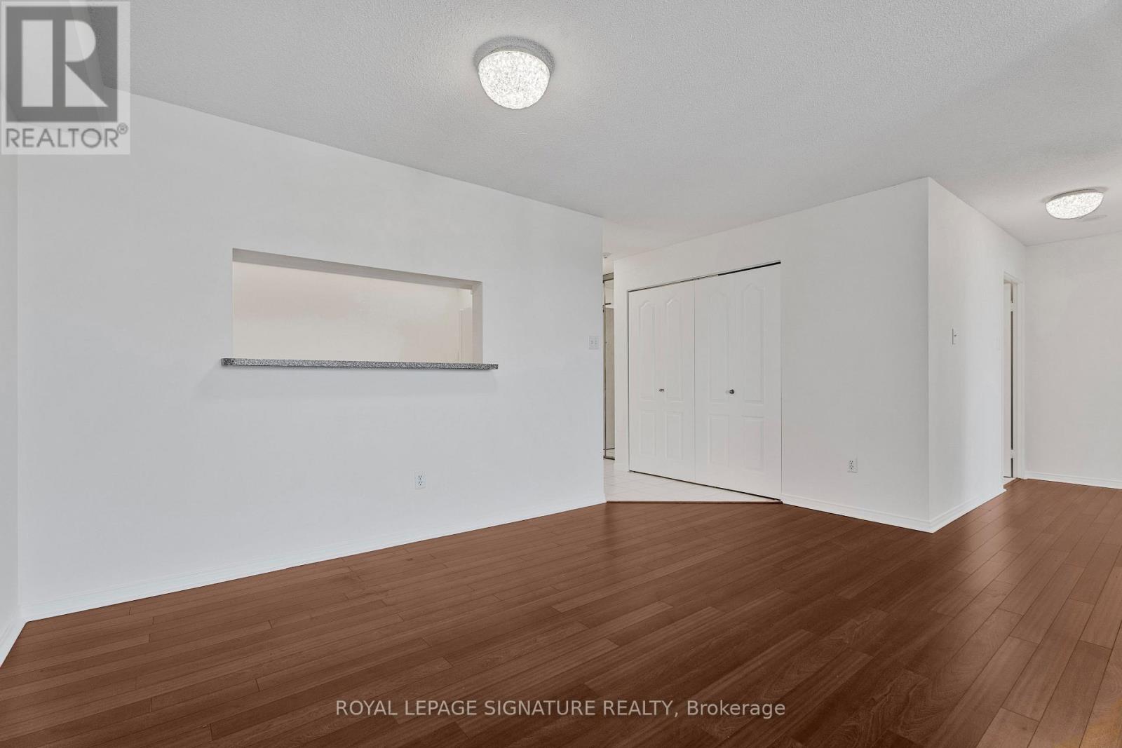 1410 - 11 Townsgate Drive, Vaughan (Crestwood-Springfarm-Yorkhill), Ontario  L4J 8G4 - Photo 6 - N13640234