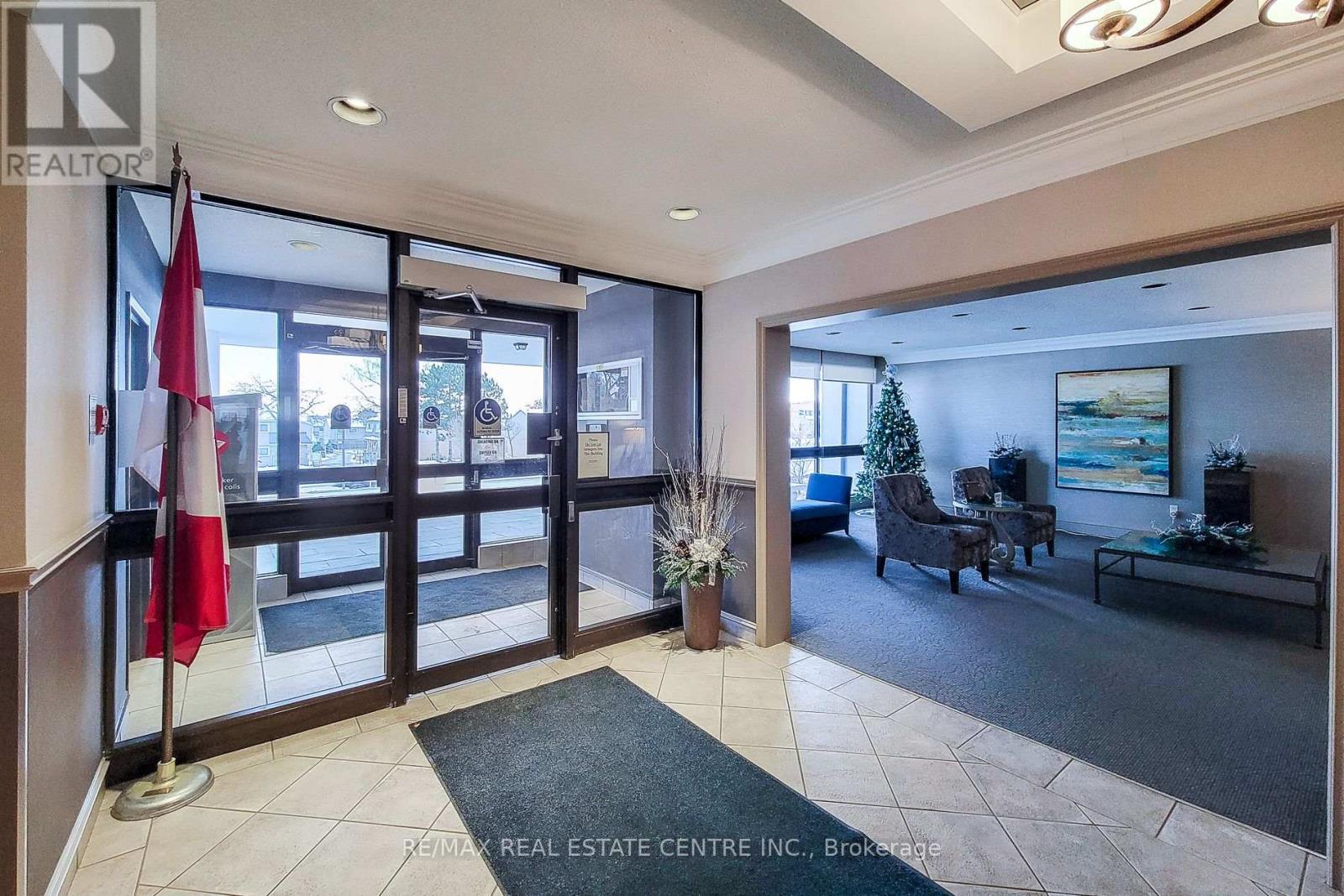 602 - 2055 Upper Middle Road, Burlington, Ontario  L7P 3P4 - Photo 3 - W13245620