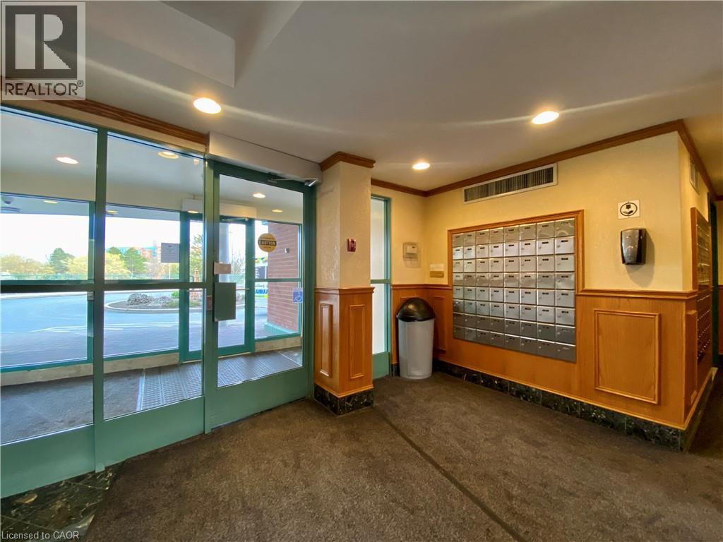 30 Blue Springs Drive Unit# Ph3, Waterloo, Ontario  N2J 5T2 - Photo 7 - 40853509