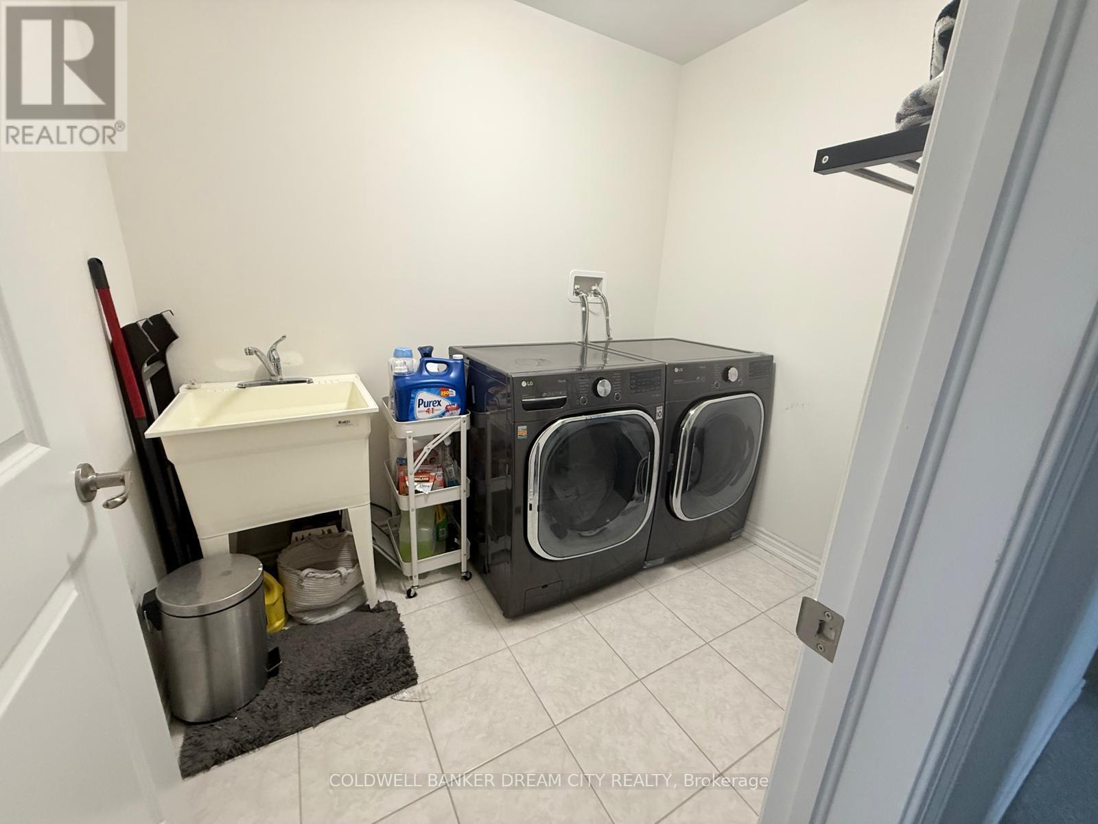 8 Moriarity Drive, Brant, Ontario  N3L 0K4 - Photo 14 - X13640282