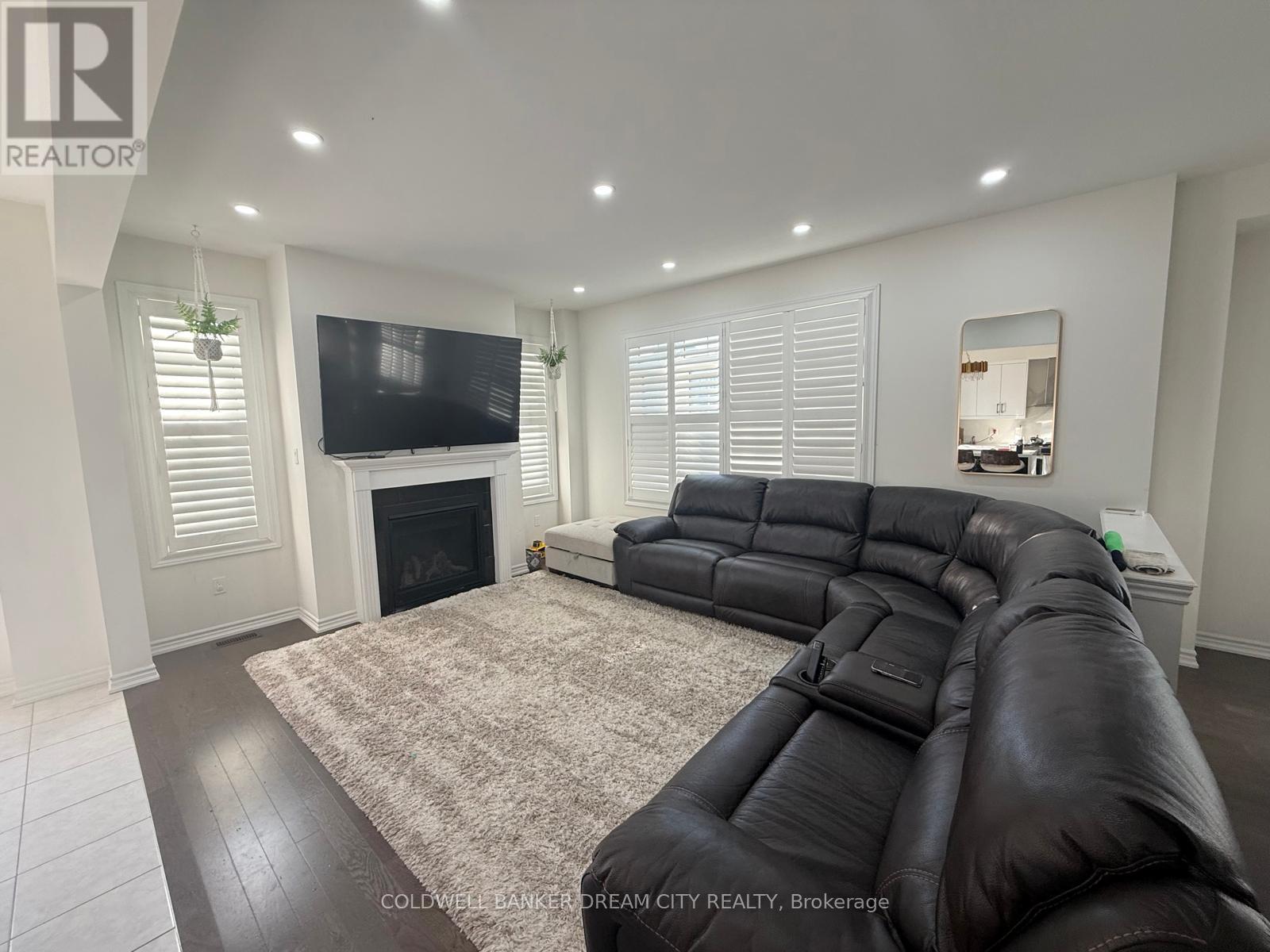 8 Moriarity Drive, Brant, Ontario  N3L 0K4 - Photo 3 - X13640282