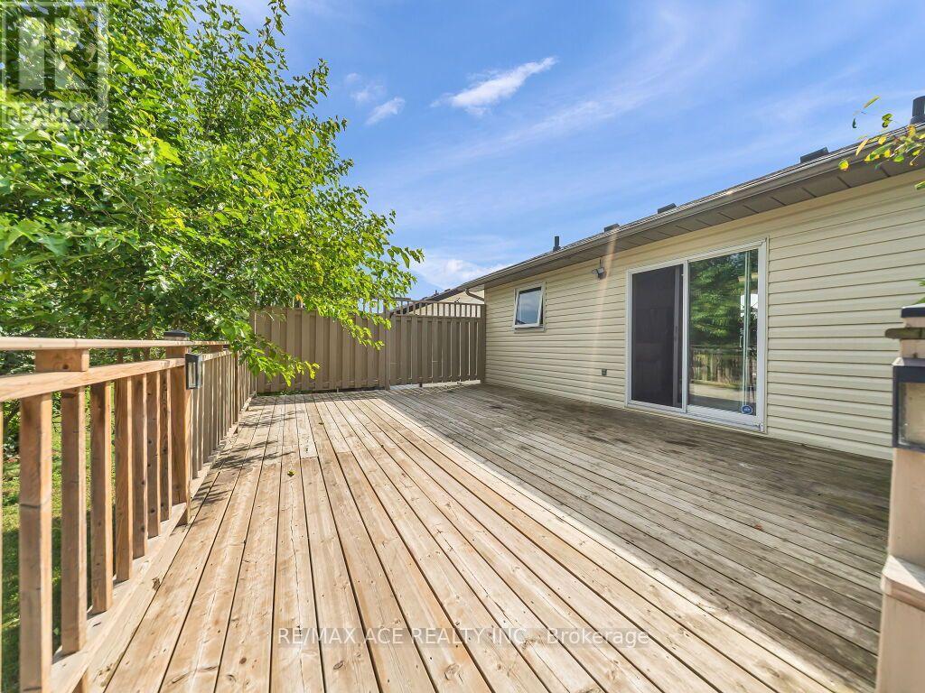 46 Mclachlan Place, Guelph, Ontario N1H 8K4 - Photo 36 - X13640320