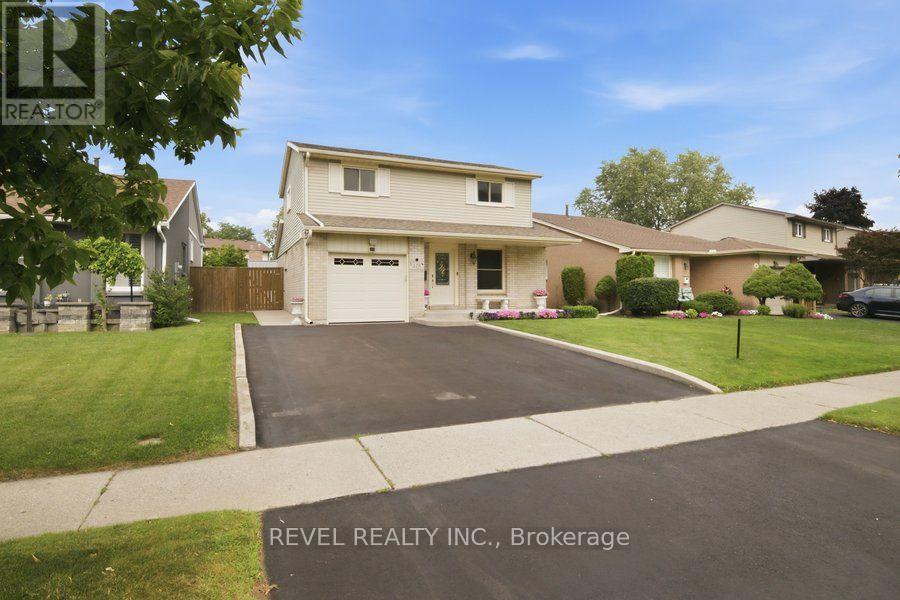 119 Brantwood Park Road, Brantford, Ontario  N3P 1G1 - Photo 2 - X13640452