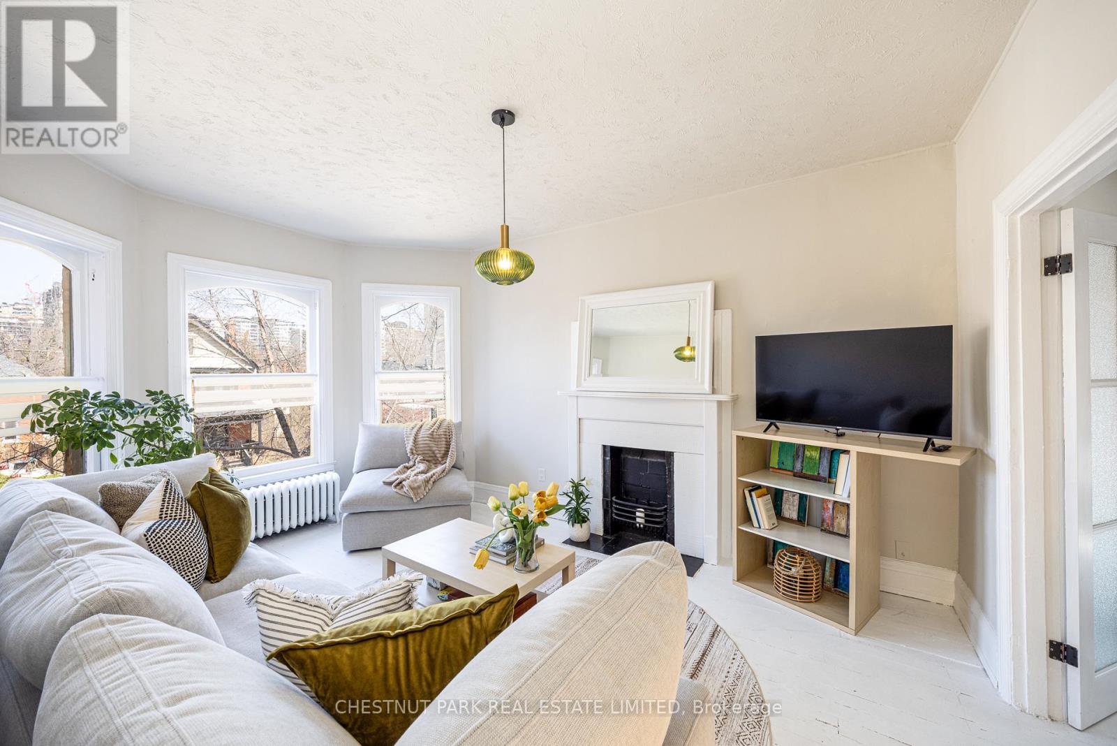 177 Charlton Avenue W, Hamilton, Ontario  L8P 2C8 - Photo 4 - X13640510
