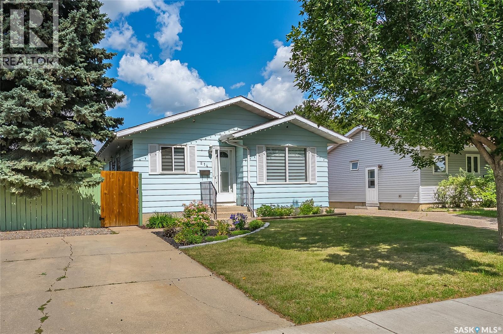 214 Michener CRESCENT, Saskatoon, Saskatchewan