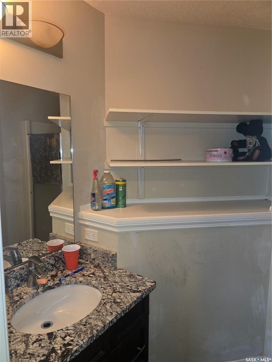 444 5th Avenue, Pilot Butte, Saskatchewan  S0G 3Z0 - Photo 12 - SK044577