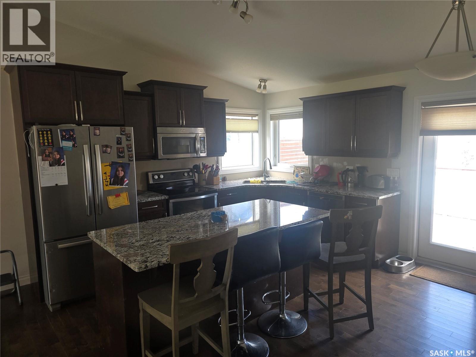 444 5th Avenue, Pilot Butte, Saskatchewan  S0G 3Z0 - Photo 4 - SK044577