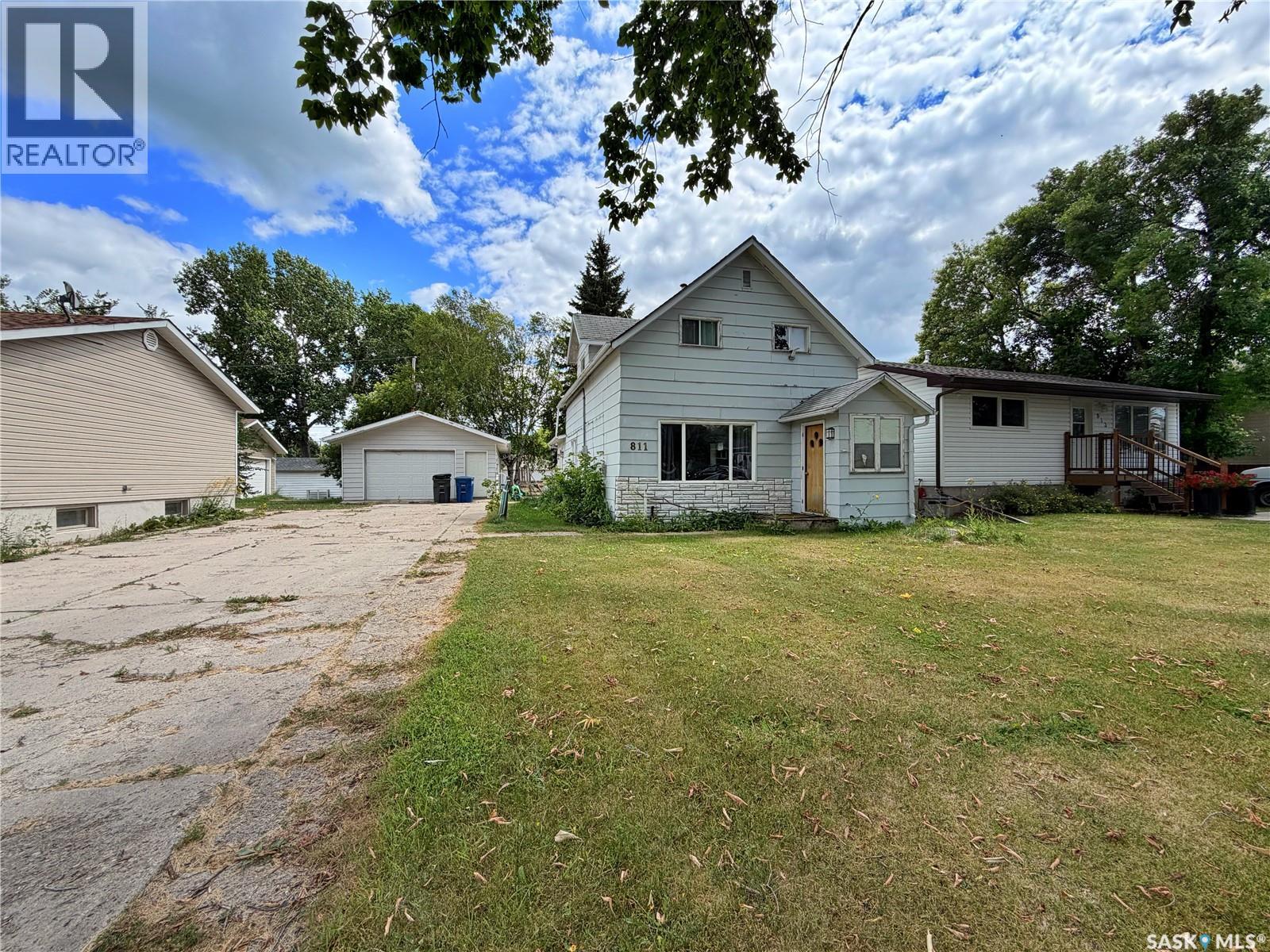 811 McNaughton STREET, moosomin, Saskatchewan