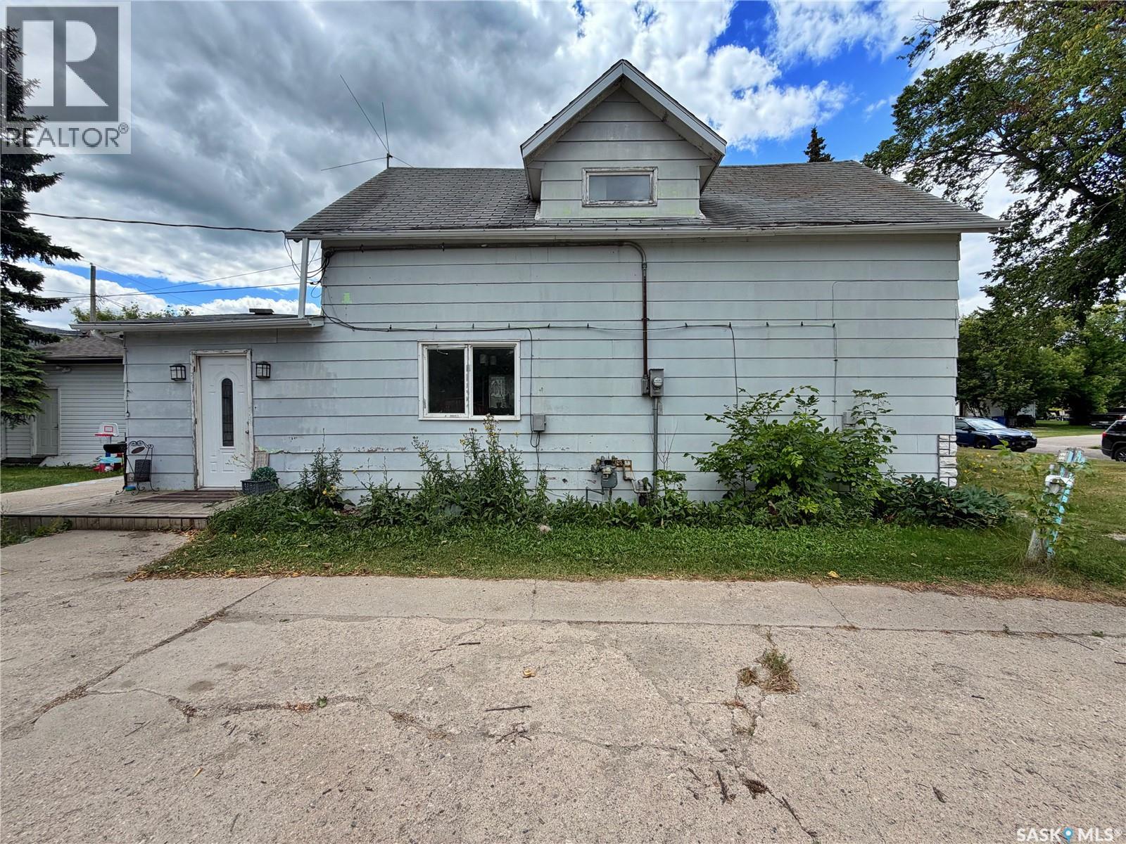 811 Mcnaughton Street, Moosomin, Saskatchewan  S0G 3N0 - Photo 38 - SK044547