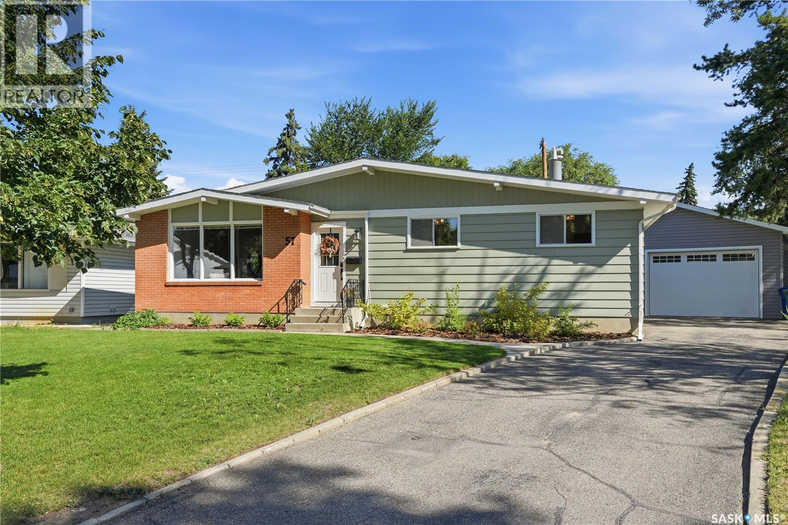 57 Potter Crescent, Saskatoon, Saskatchewan  S7H 3L2 - Photo 2 - SK044359