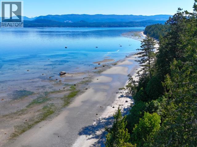 1630 Savary Island Rd, Savary Island, British Columbia   - Photo 1 - 19545